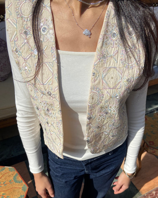 THE IRIS VEST